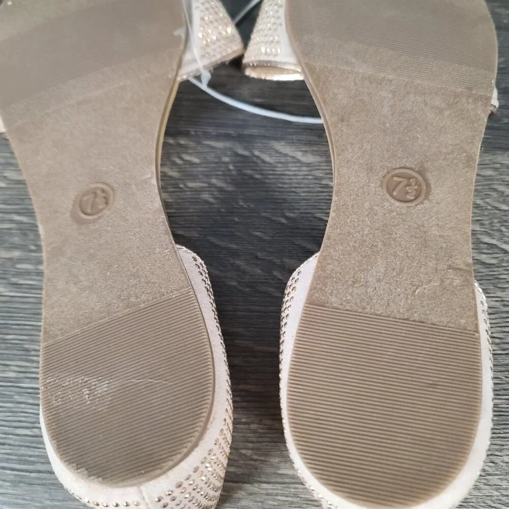 NWT Merona Flat Women's Slip-on Gold Rhinestone Sandals Size 7.5 - Picture 14 of 14